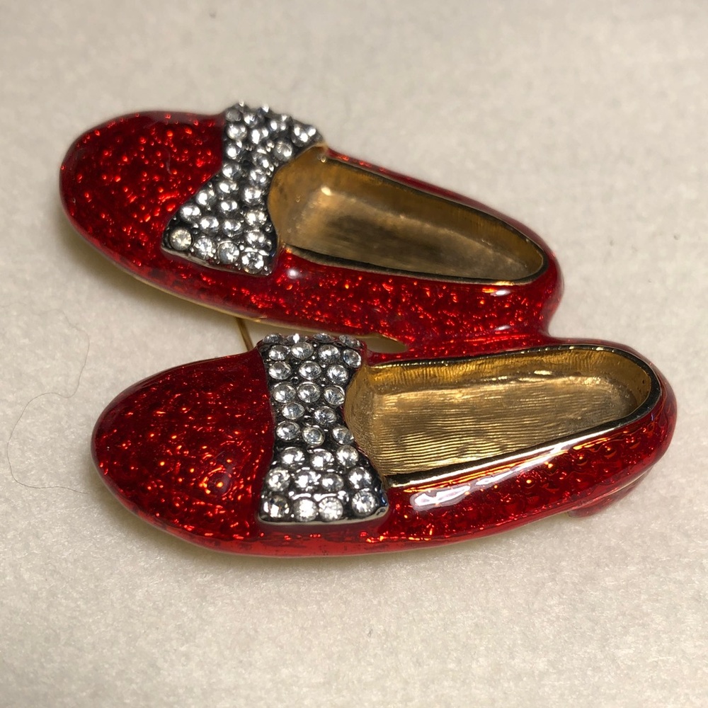 DOROTHYs RUBY RED SLIPPERS BROOCH/PIN